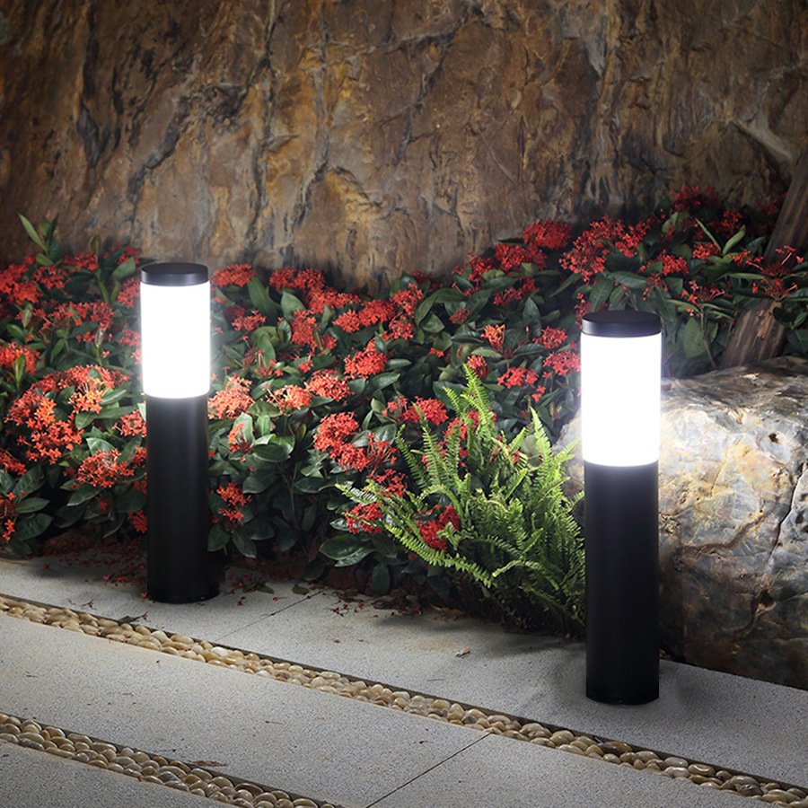 Lampe solaire de jardin en aci - Outdoor Power Post avis et prix